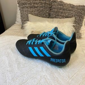 Adidas Boys Predator Outdoor Soccer Cleats 🙎‍♂️